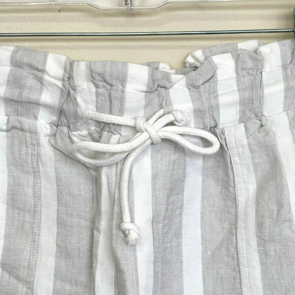Revolve Hello Nite Linen Striped Paperbag Shorts Gray White Sz Small NWT - Picture 3 of 4